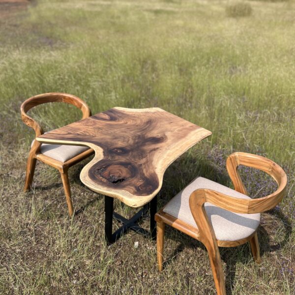 Unshaped 3 feet table (table only)