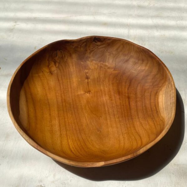 Unshape live edge bowl 50x9